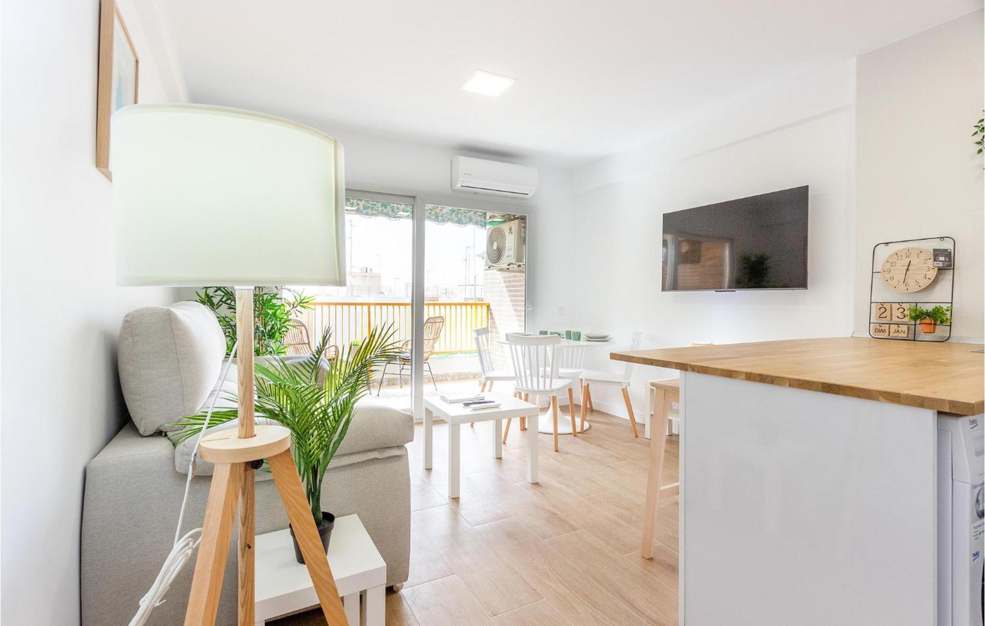 Lovely Apartment In Santa Pola With Kitchen Exteriér fotografie