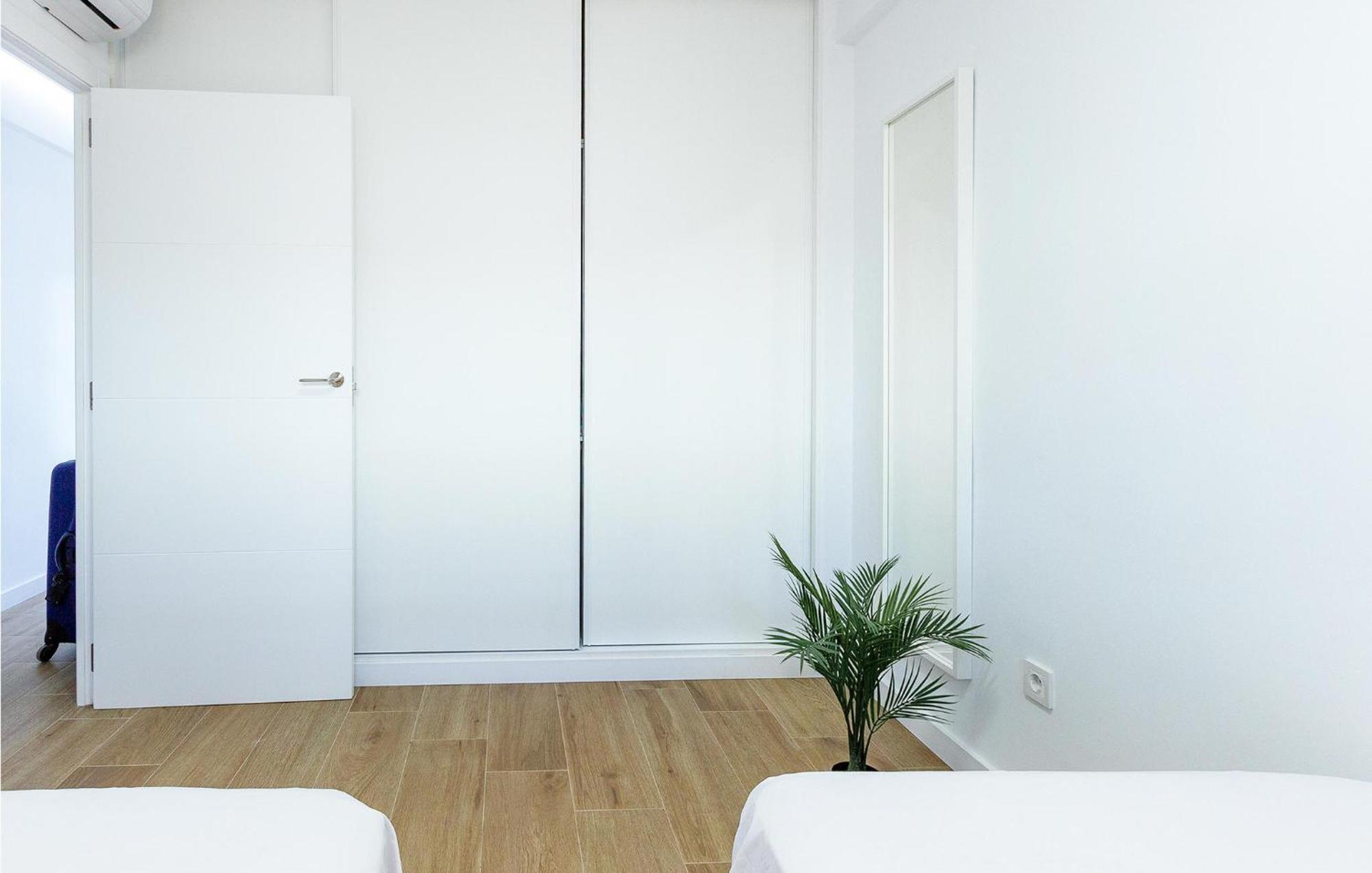 Lovely Apartment In Santa Pola With Kitchen Exteriér fotografie