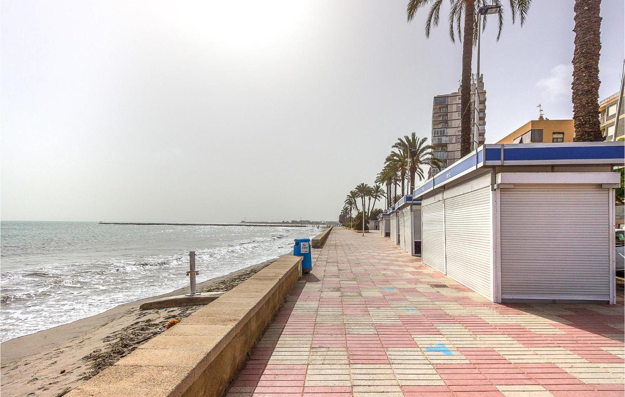 Lovely Apartment In Santa Pola With Kitchen Exteriér fotografie